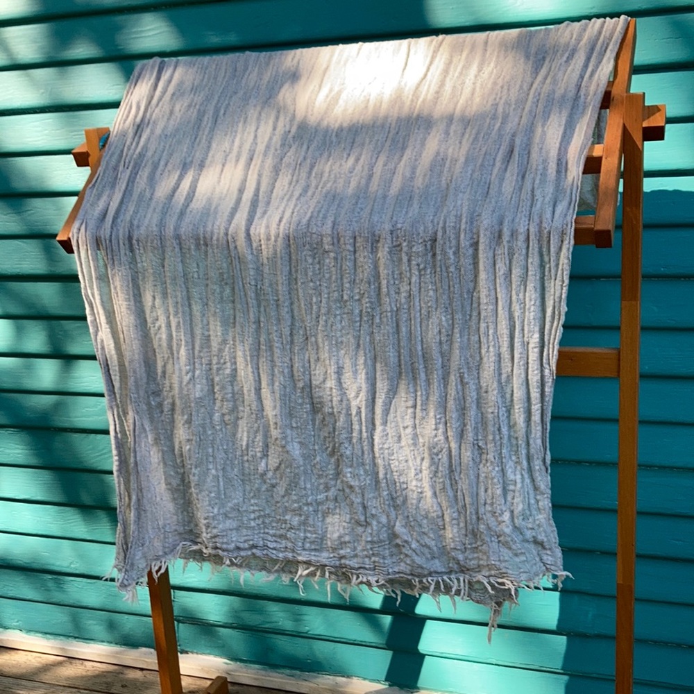 Light weight scarf
